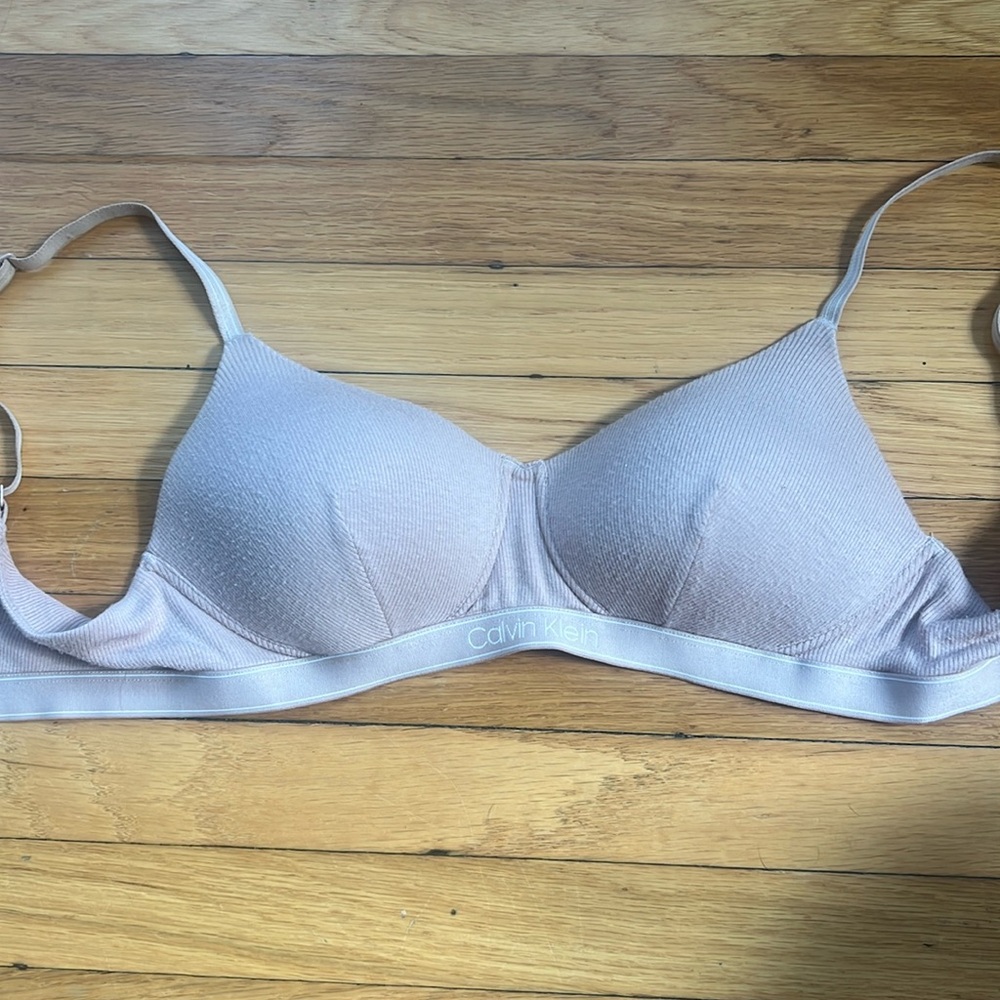 Calvin Klein bra - no underwire